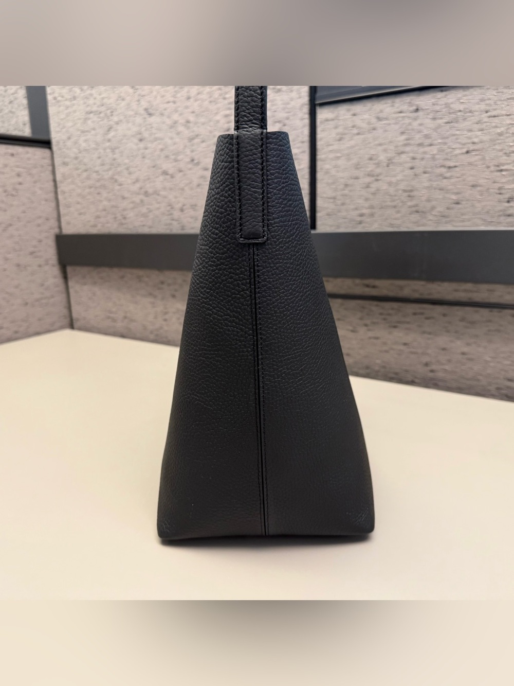 MAISON de Sabre Soft Bucket Tote in Black/Rouge ♥️🖤 - Picture 9 of 13